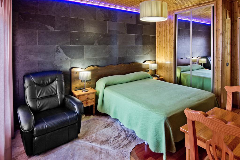 Hotel Dona Blanca Albarracín Стая снимка
