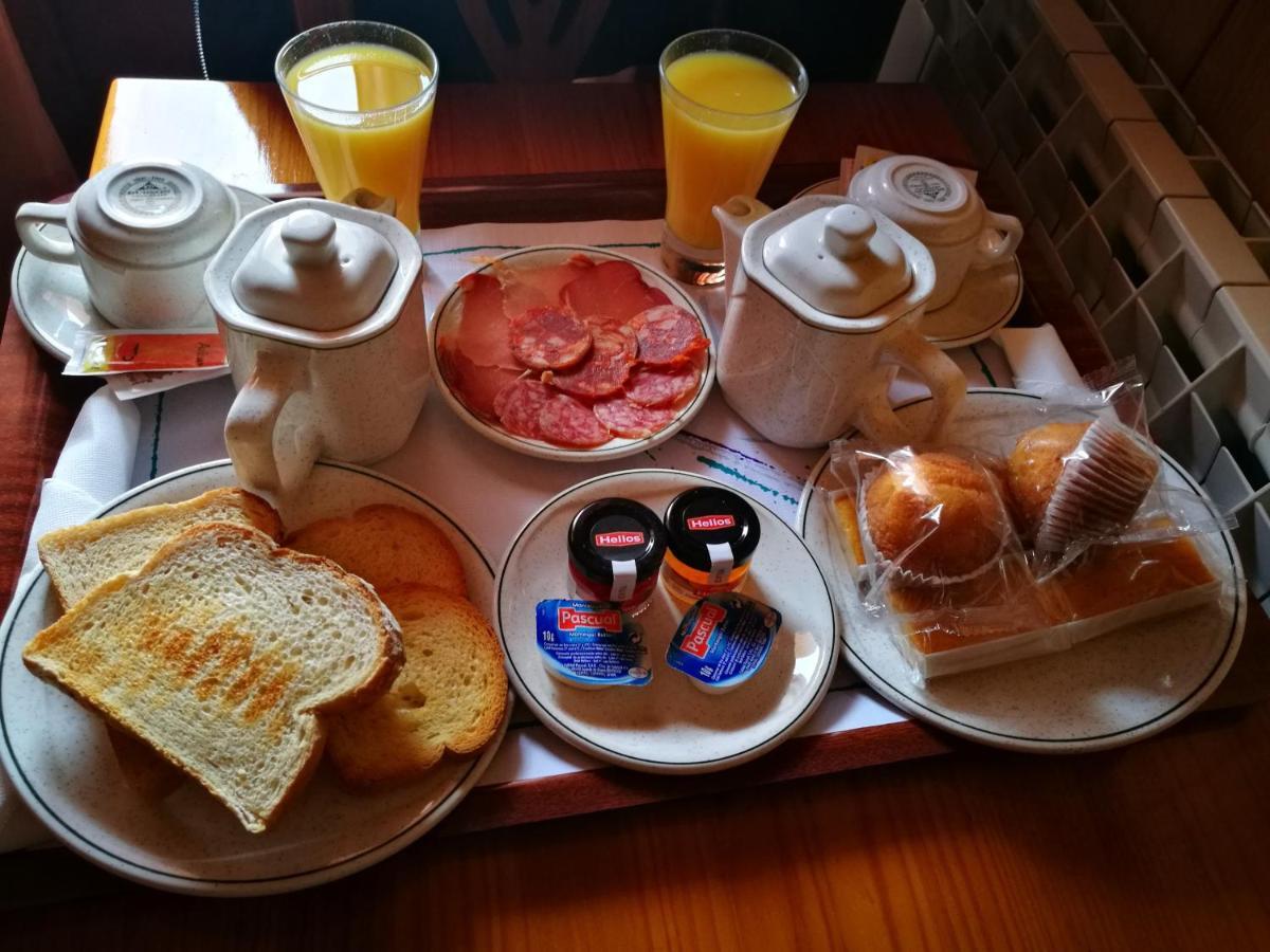 Hotel Dona Blanca Albarracín Екстериор снимка